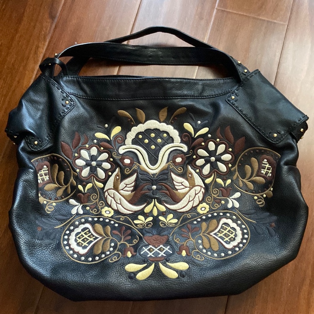 Large Isabella Fiore black leather with dove embroidery bag